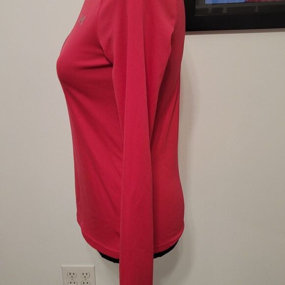 Under Armour Heat Gear 3/4 Zip Pull Over - Picture 3 of 7